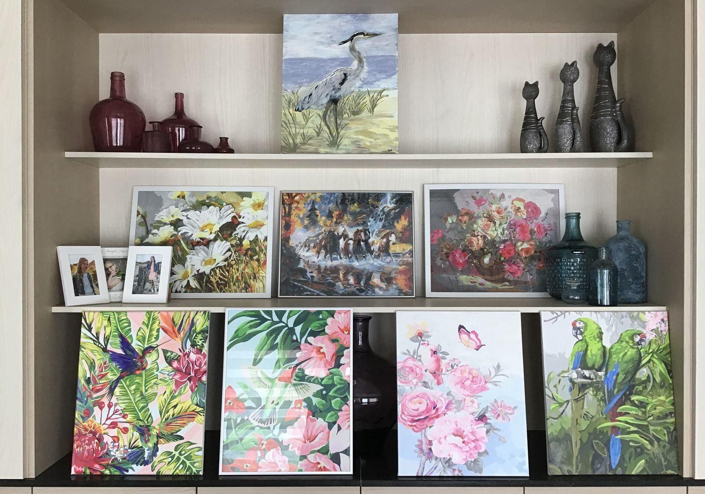 Paint by Numbers with a loose frame: stretch it yourself for the best result