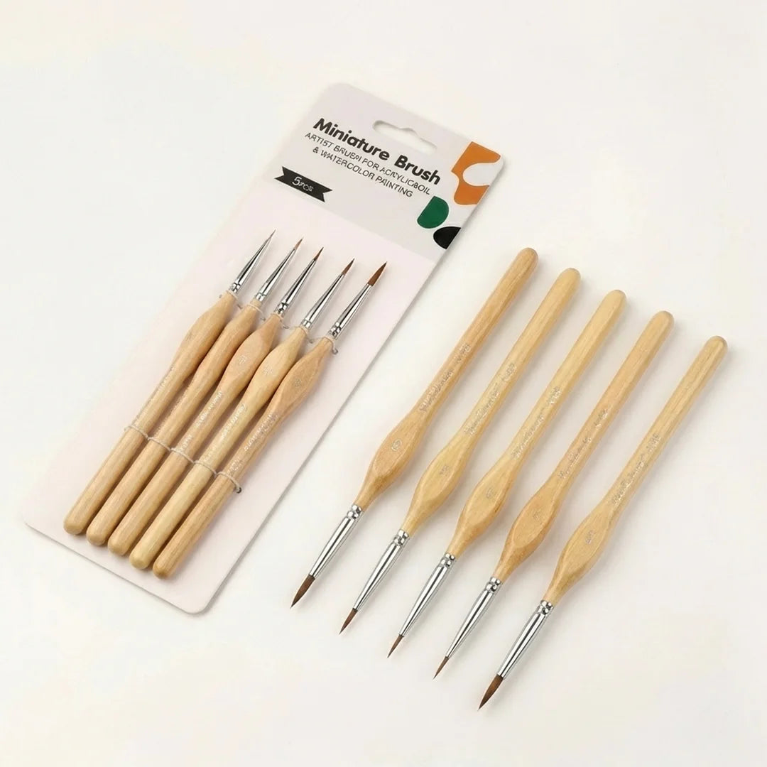 Detail brush set for fine painting